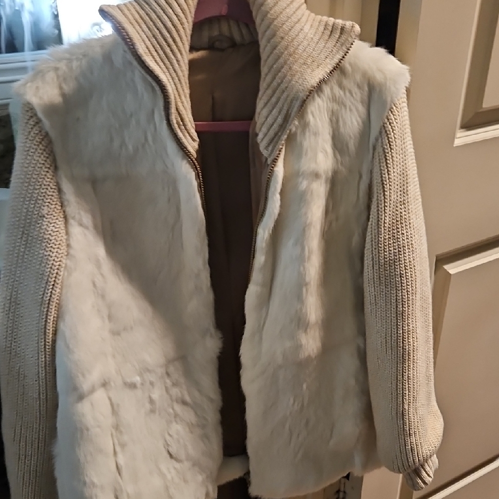Avanti Luxurious Gold Satin Fur Jacket Size L. Vintage